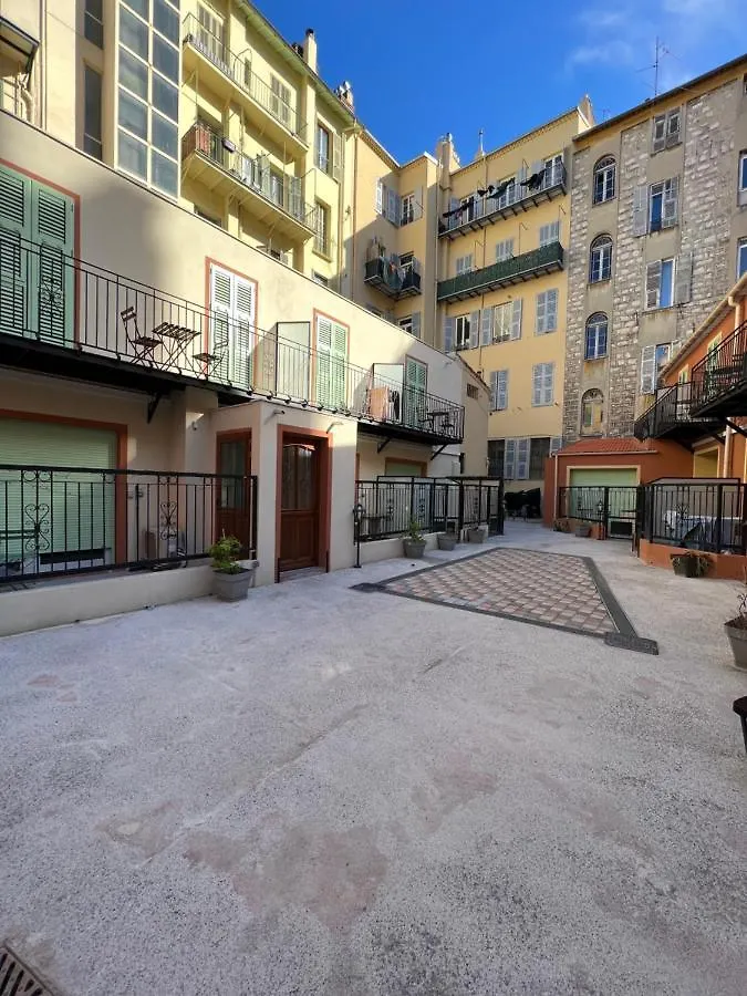 La Cour Du Centre Nice Verde Апартаменты